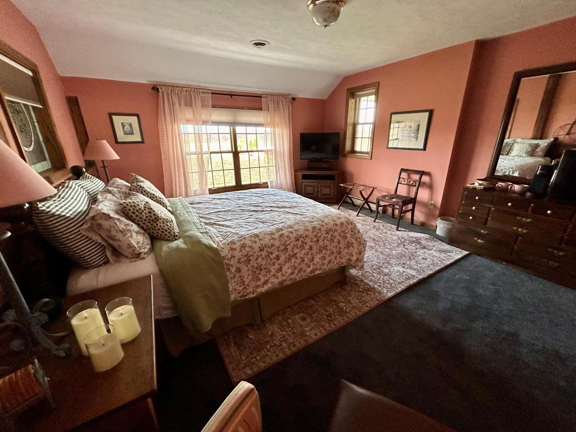 Warner-Concord Farms Bed & Breakfast Geneva Экстерьер фото